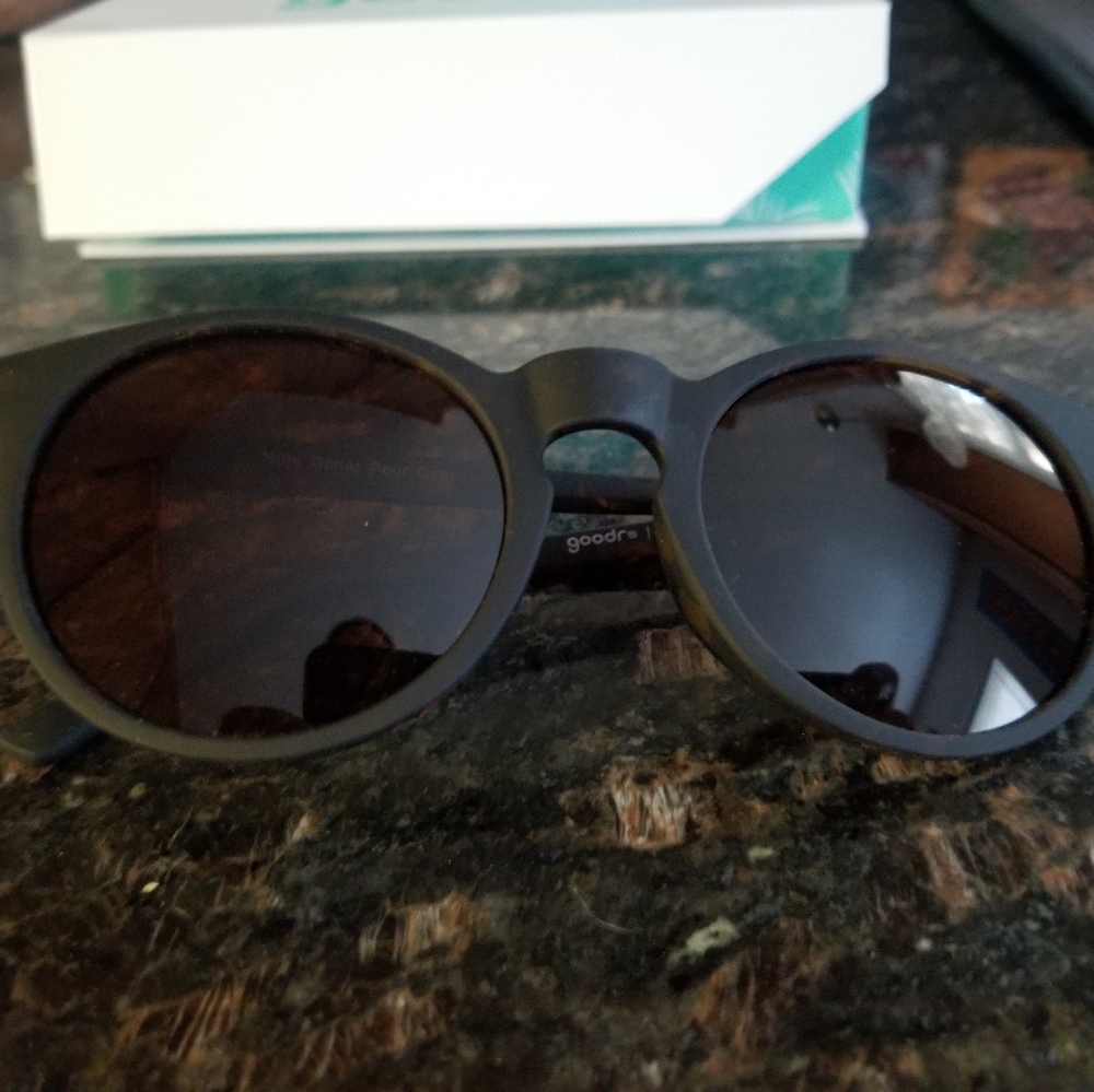 Goodr circle G sunglasses